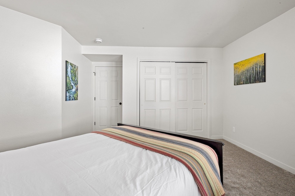 Wapiti Lane 4 Bedroom Home