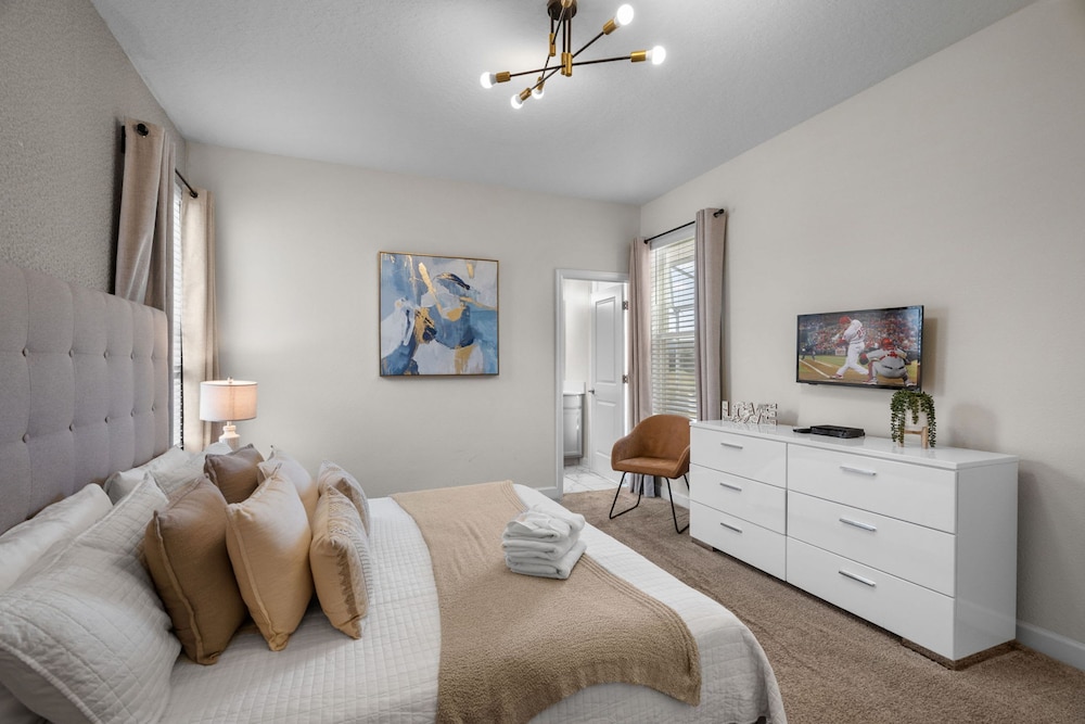 Chic 5bed Home Close to Disney Parks