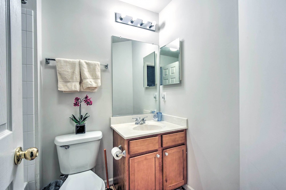 Elkridge Townhome 15 Mi to Dtwn Baltimore! - Property Image 37