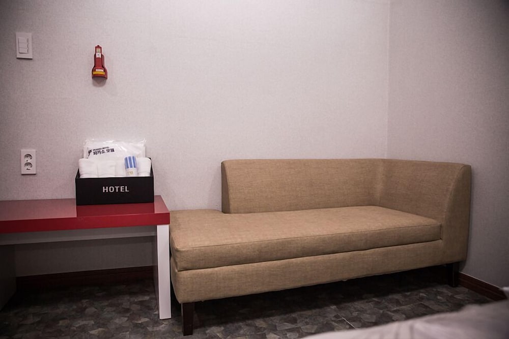 Picasso Motel