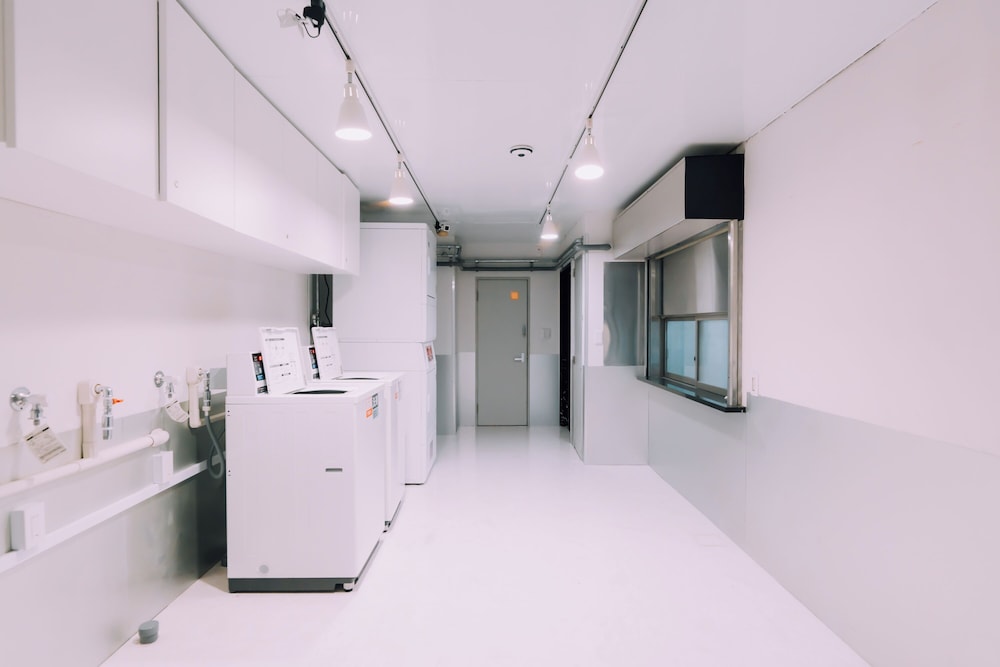 Minimalist Loft 702