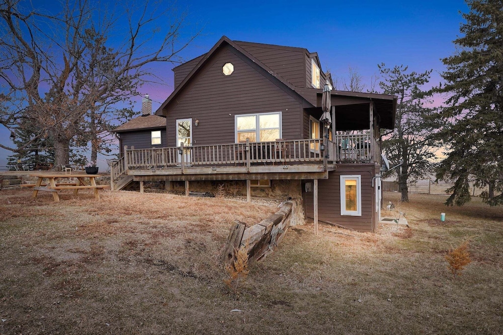 Rustic Shadows 5 Bedroom Cabin