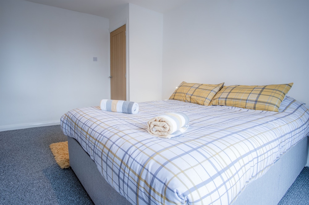 Pharmacy Court - 2 Bed - Saundersfoot view 3