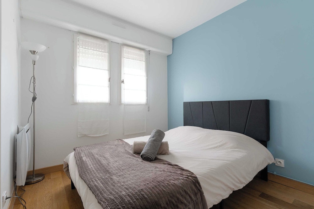 3 Bedroom Apartment With Garden and Swimming Pool view 5