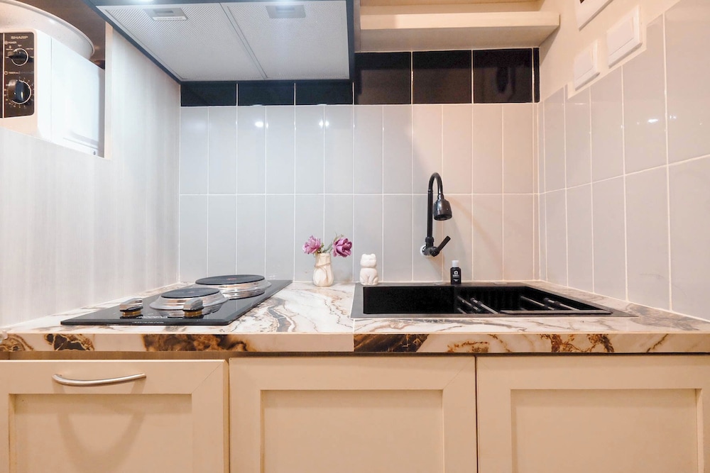 Wooden Accent Studio At Tokyo Riverside Pik 2 Apartment