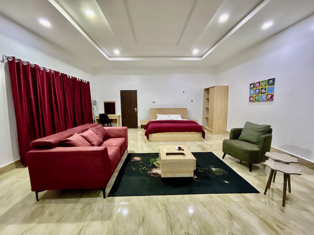 FURNISHED APARTMENTS