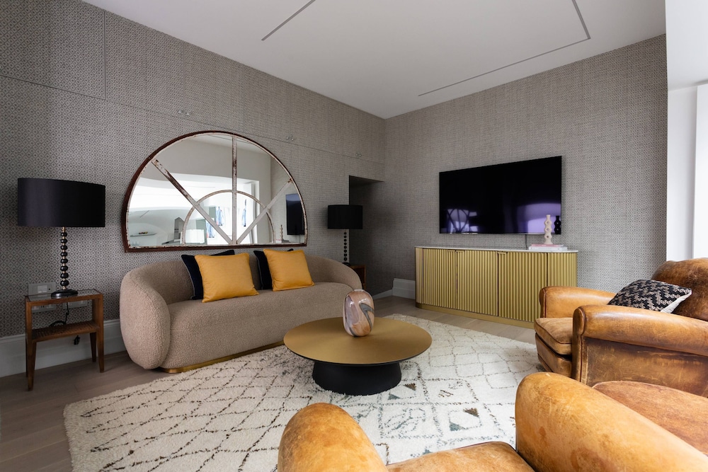 Winchester Street III by Onefinestay