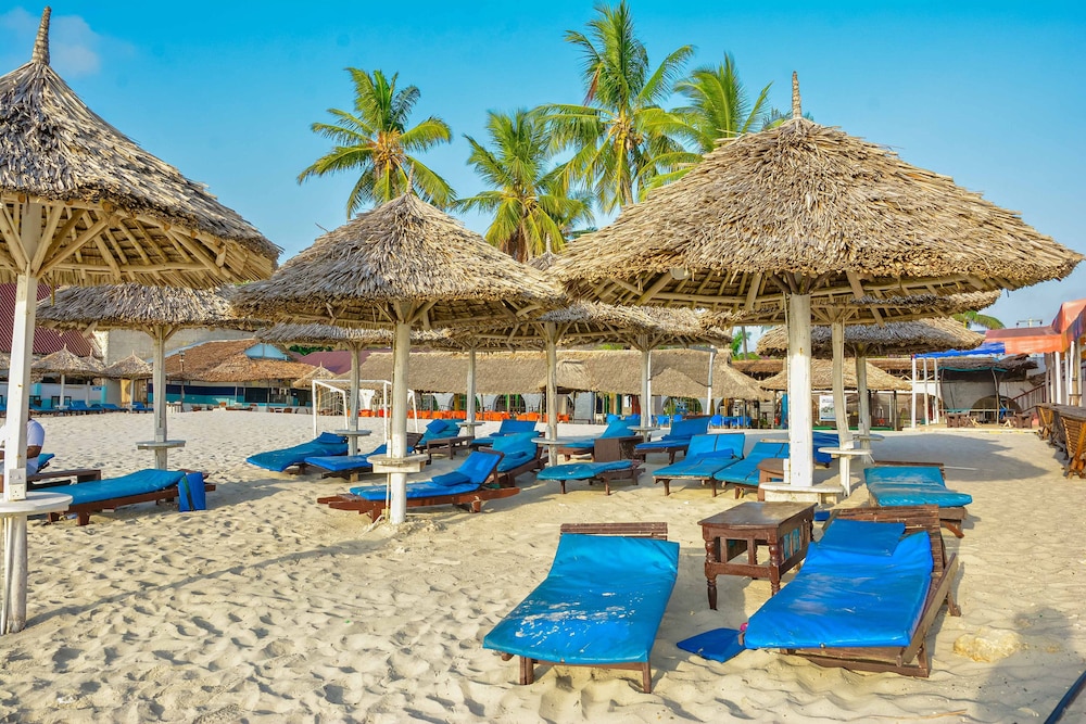 Best Western Jangwani Sea Breeze Hotel