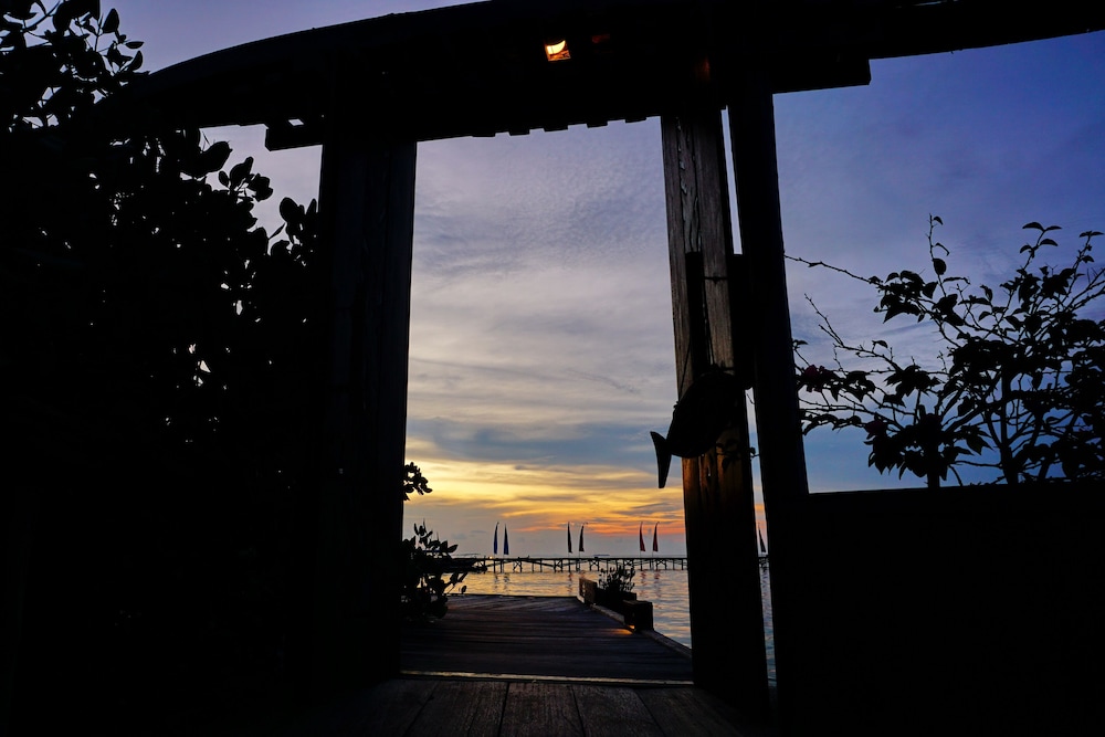 Raja Ampat Dive Lodge