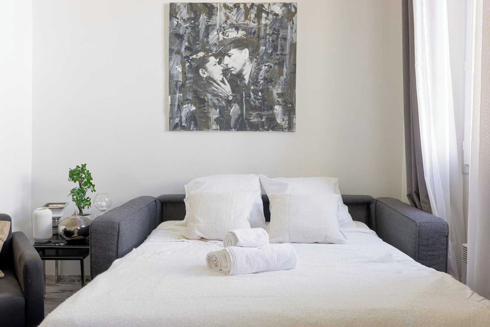 Elegant Flat in Cannes 2br-4p view 4