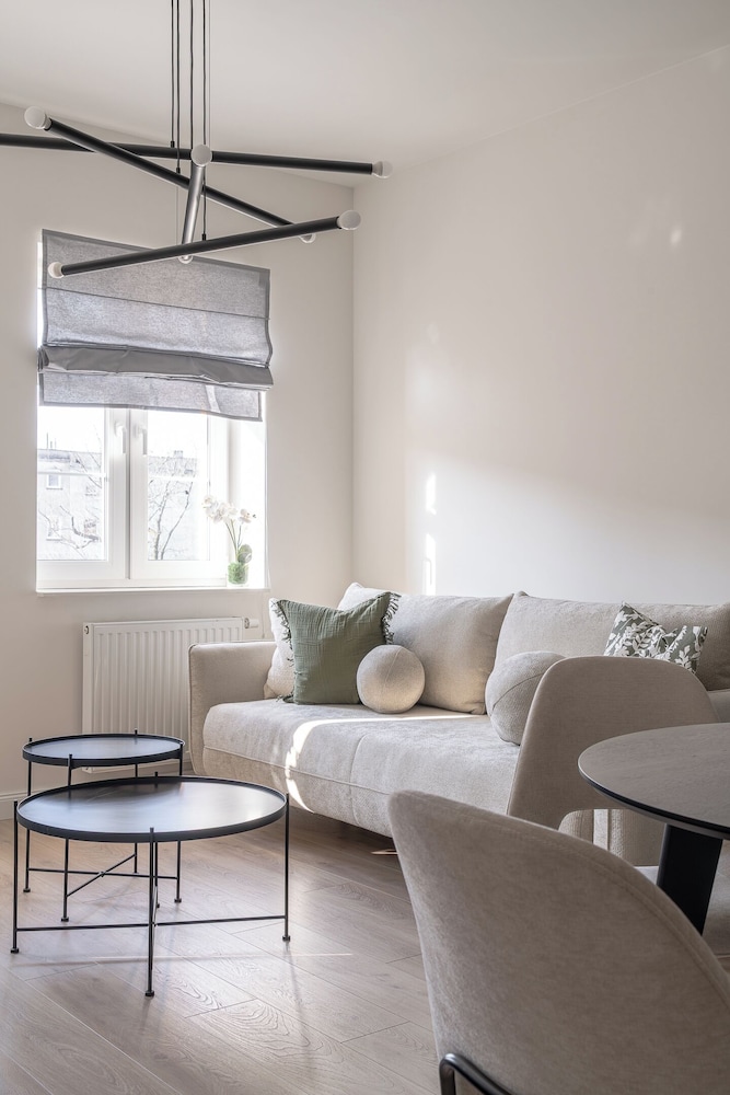 RentPlanet - Apartament Jęczmienna