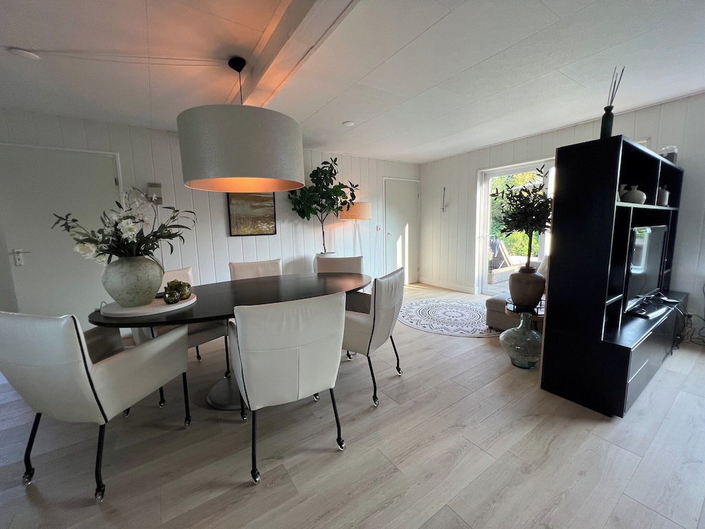 Countryside View Bungalow Near Dunes