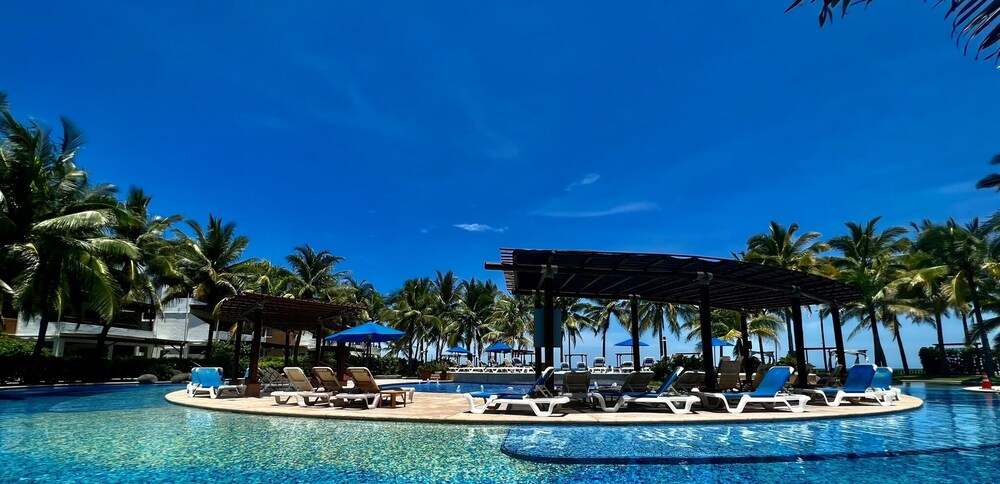 Villas Le Suisse Monterrico