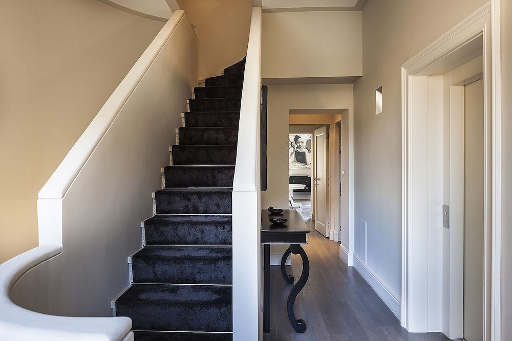 Pepoli9 Design Suites in Rome