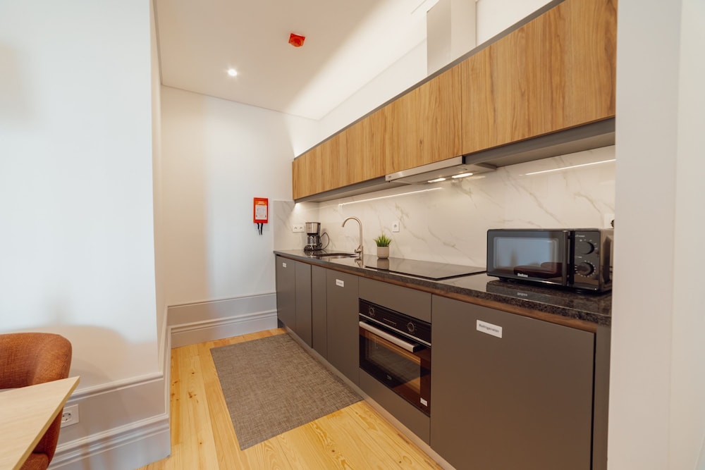 Heart OF Porto Apartment F Duplex by Vacationy
