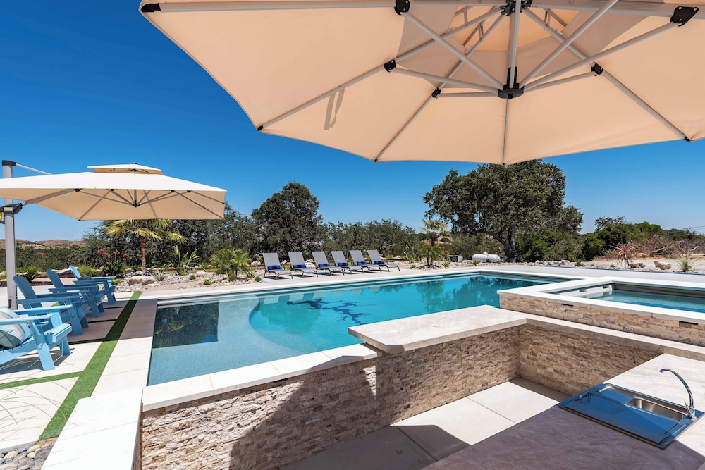Blue Oak Oasis