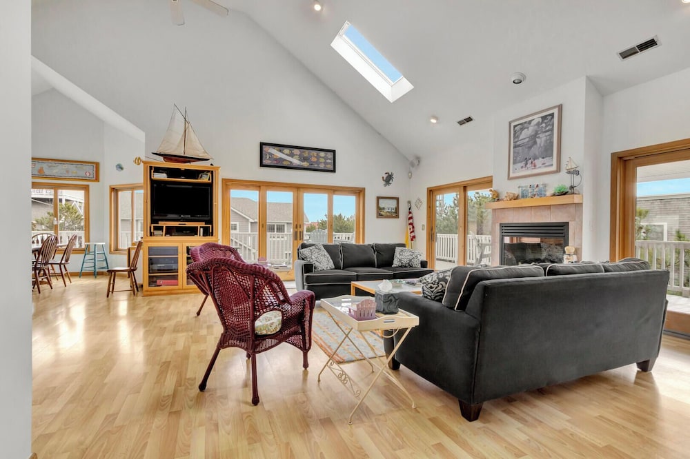 Pepper Avenue 23