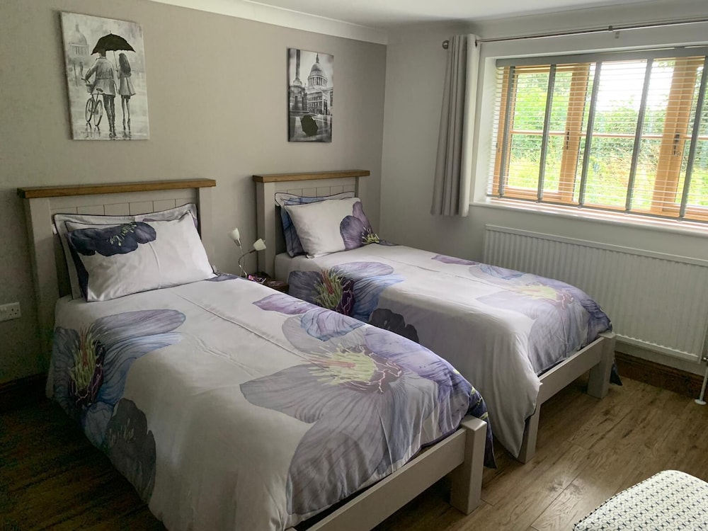 Grove Barn Bed and Breakfast view 5