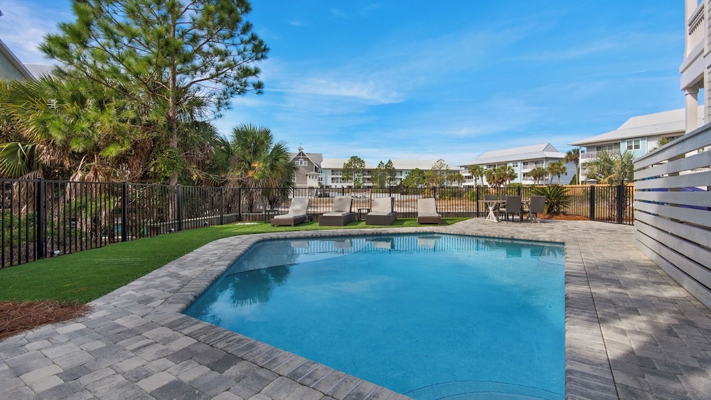 Private Pool, Golf Cart, Steps to the Beach view 2