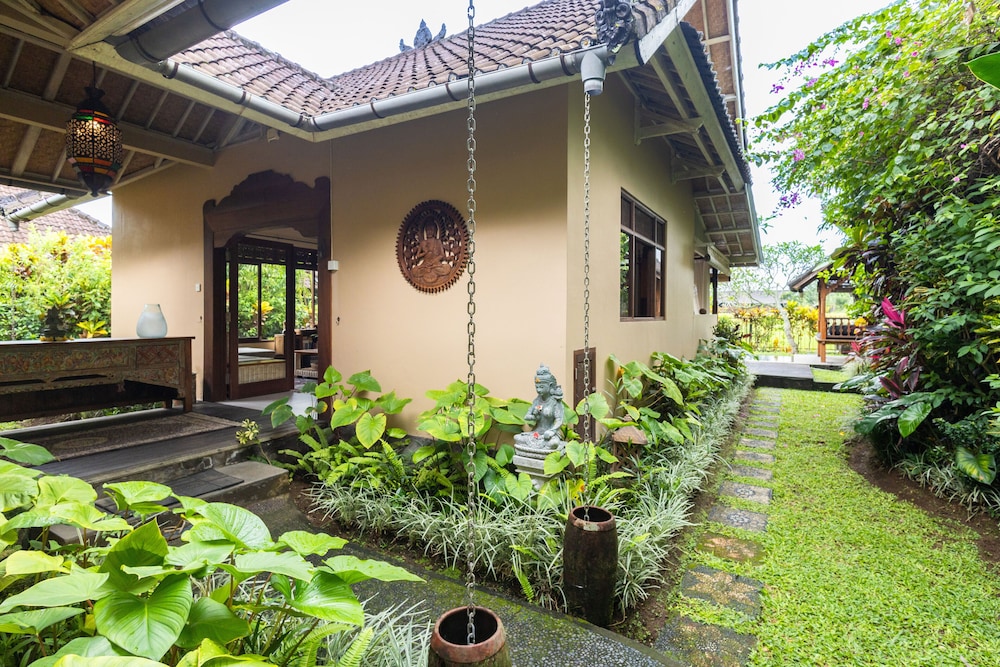 Devi's Place