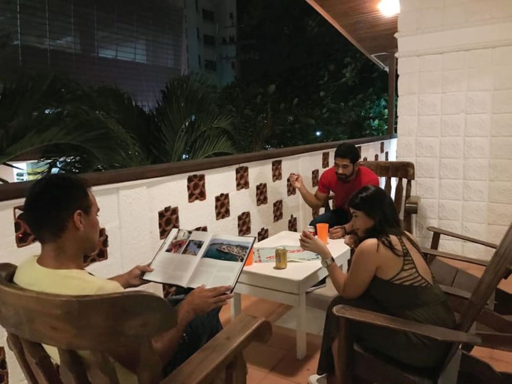 La Perla Hostel