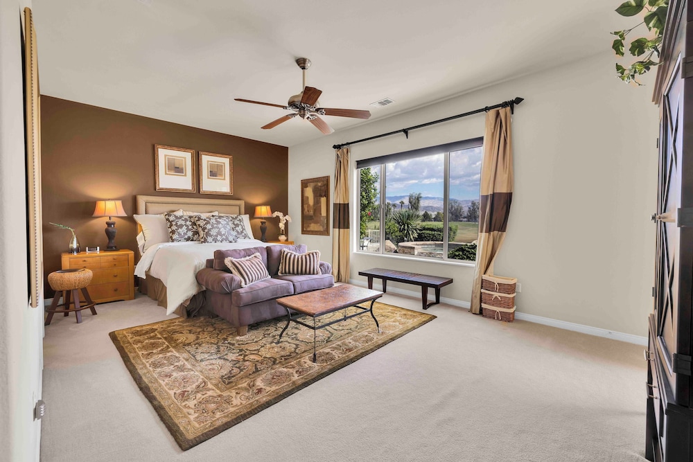 Desert Fairway Oasis