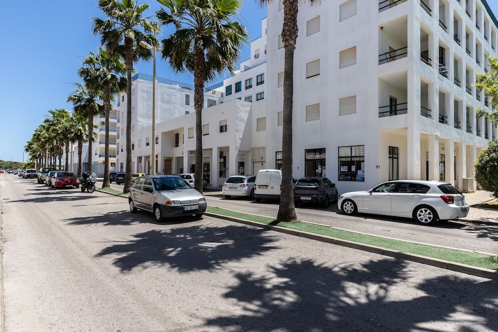 Quarteira First Line Front Beach Pool Flat View