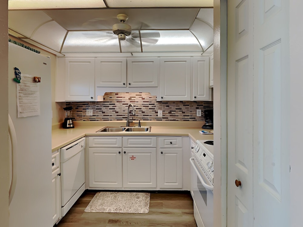 Emerald Isle Fort Walton Beach by Southern Vacation Rentals