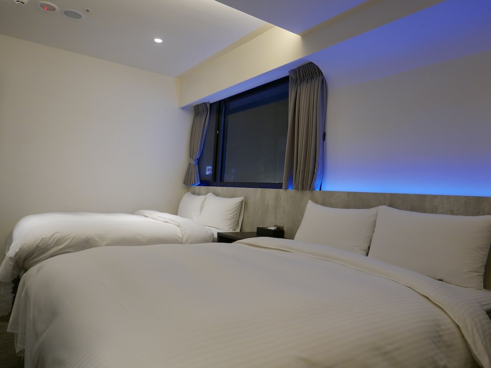 Ours Inn II