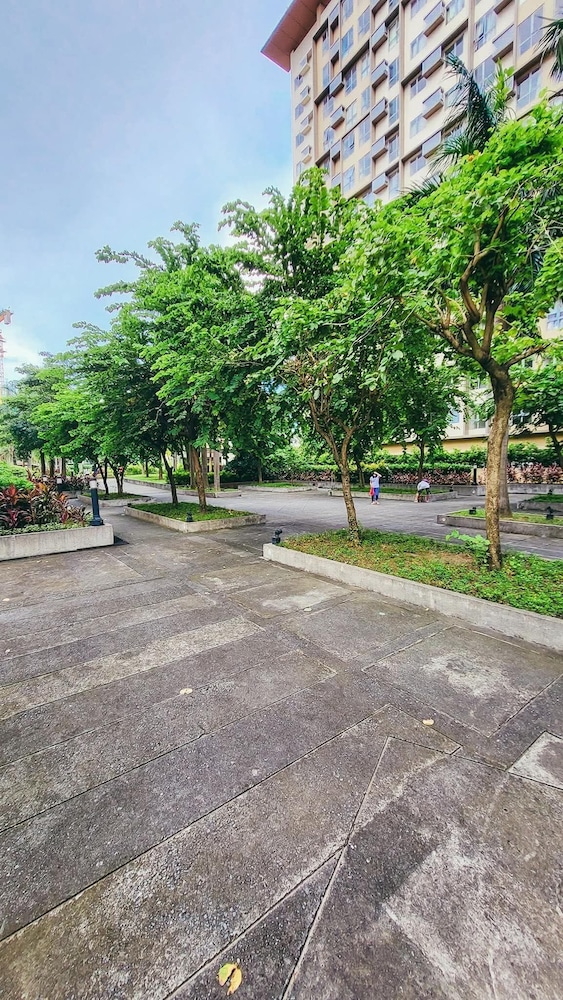 East Bay Residences