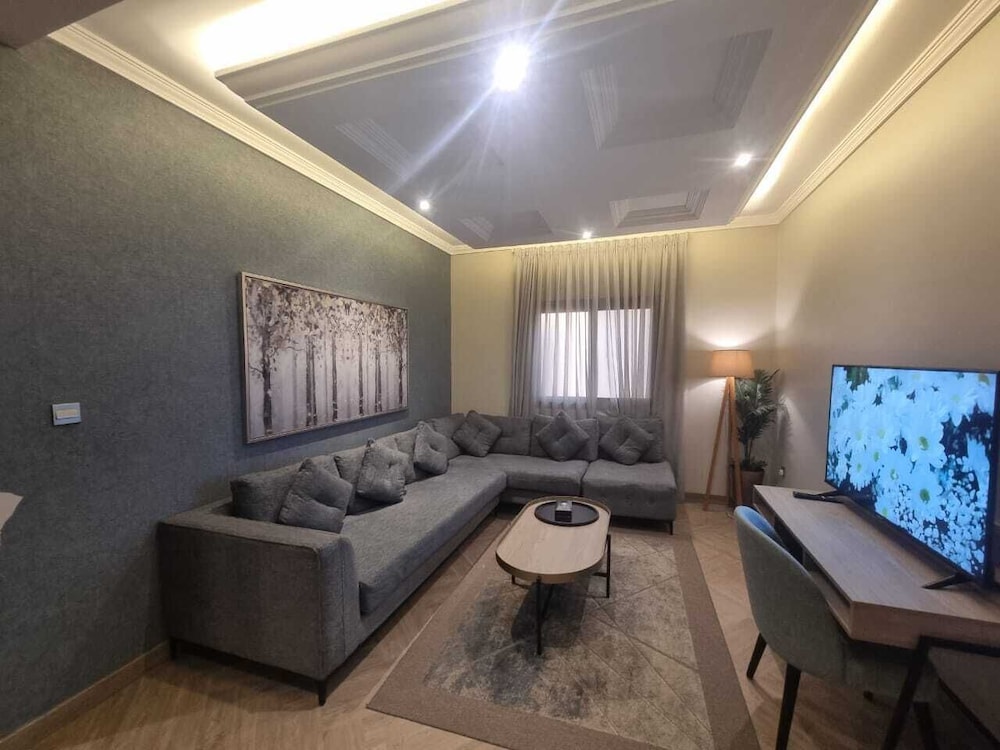 Hometel Khozama Jed