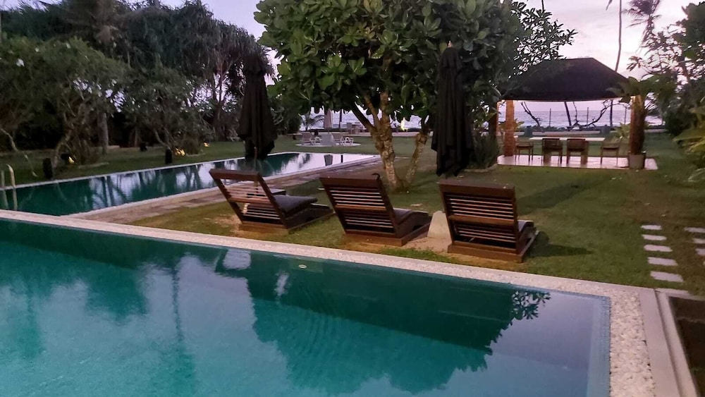 Mirissa Beach Villa