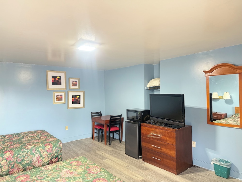 Shady Grove Motel