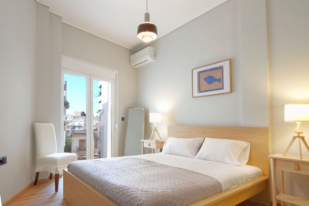 Acropolis Luxury Retreat