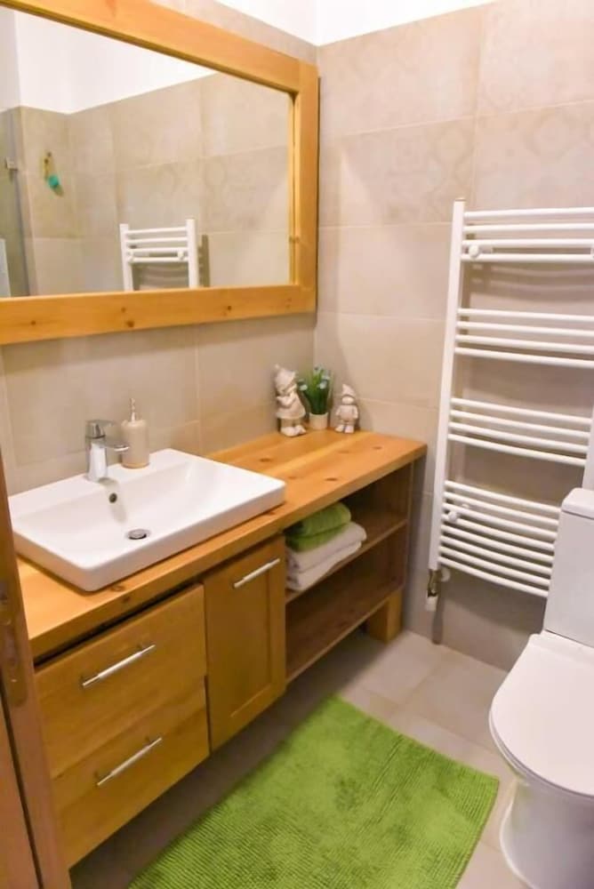 Luxurious Chalet near Pirin Golf Resort view 2