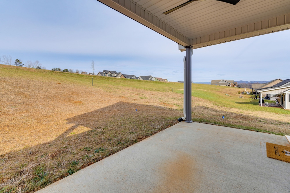 Cherokee Lake Retreat w/ Views in Morristown!