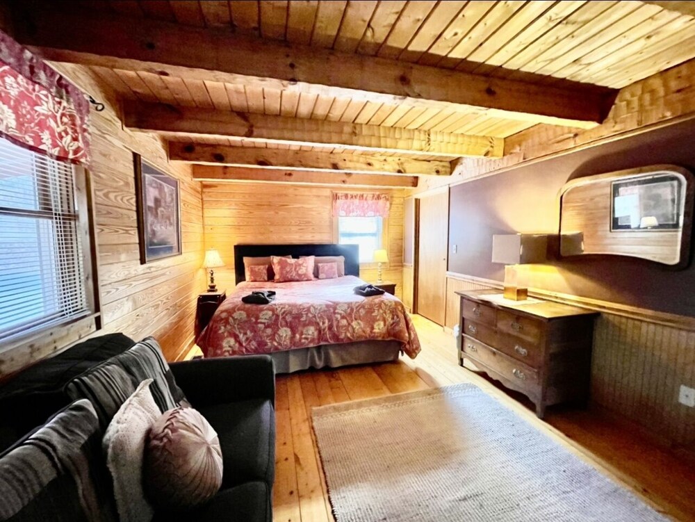 Olde Tyme Way Cabins 3526