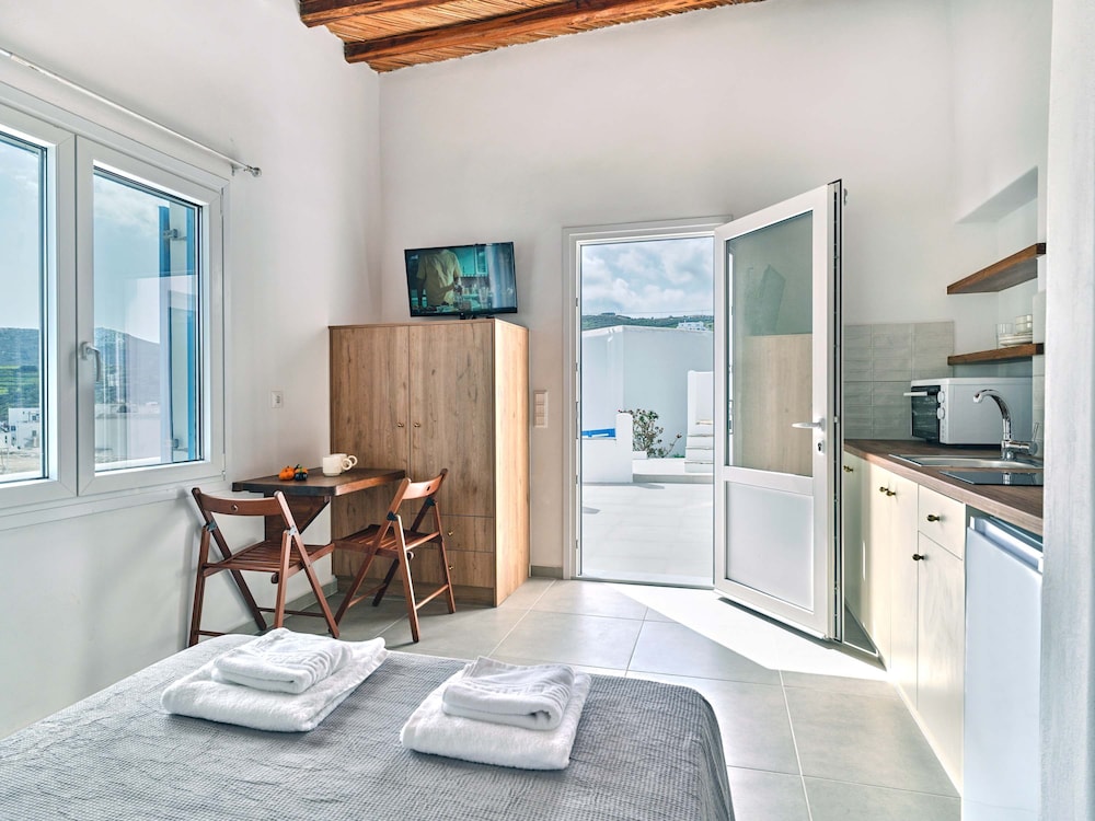Lefkes Starlight Studio