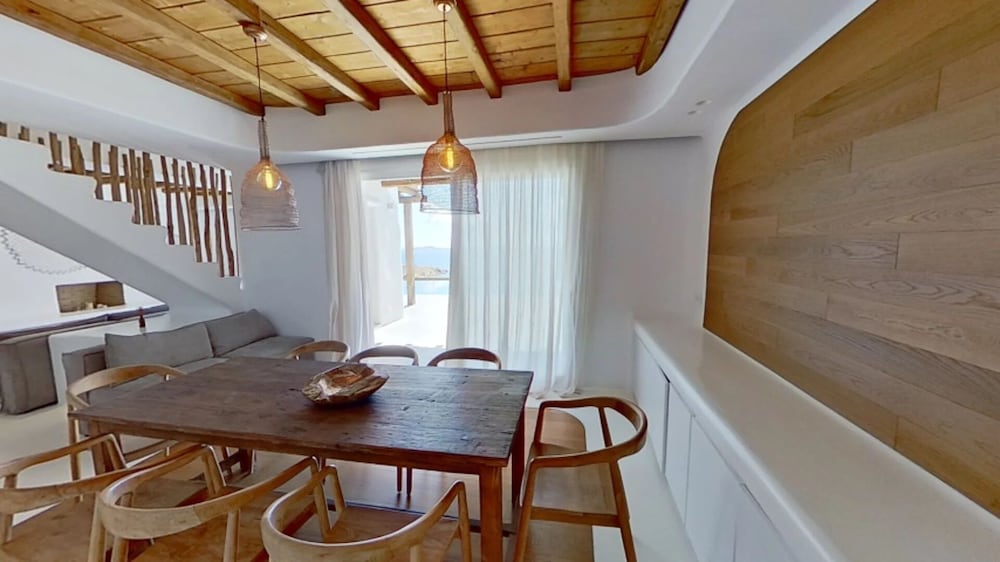 Ria Mar Villas & Suites by Live&Travel