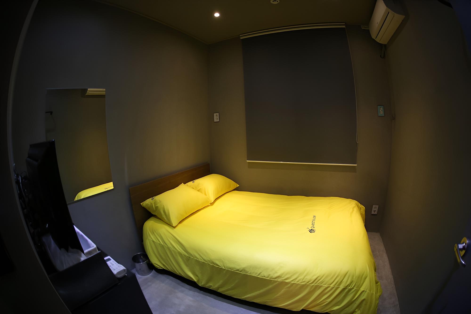 24 Guesthouse Garosu-gil