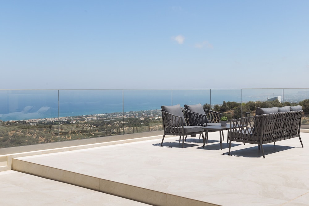 Villa Santa Irini 2 - With Heated Pool