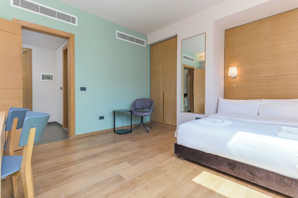 Jounieh Living - Residences by Local Host