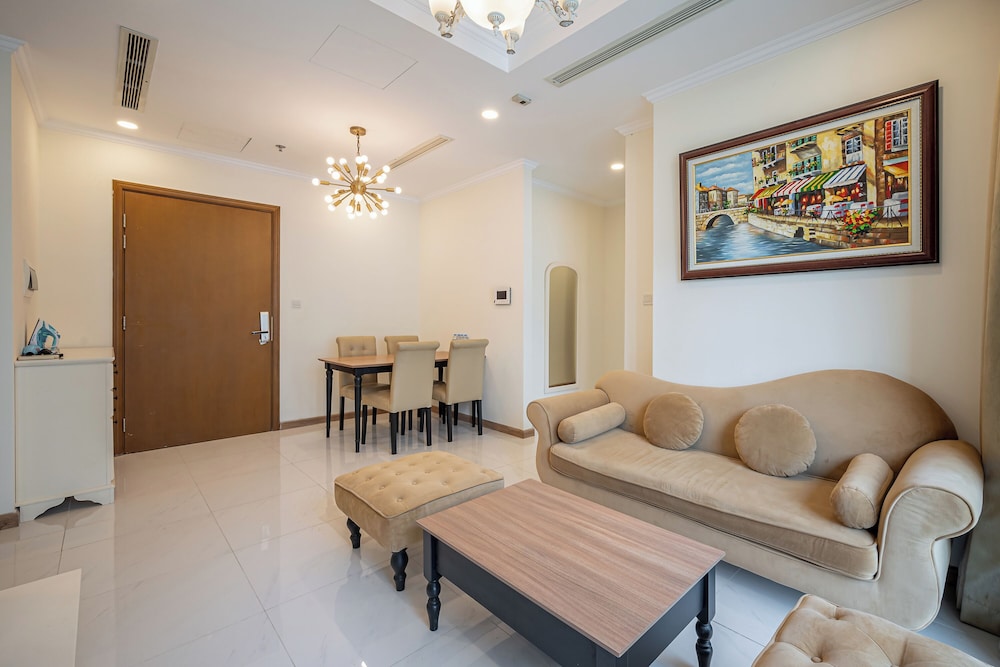 PD Pristine Apartment Landmark Plus