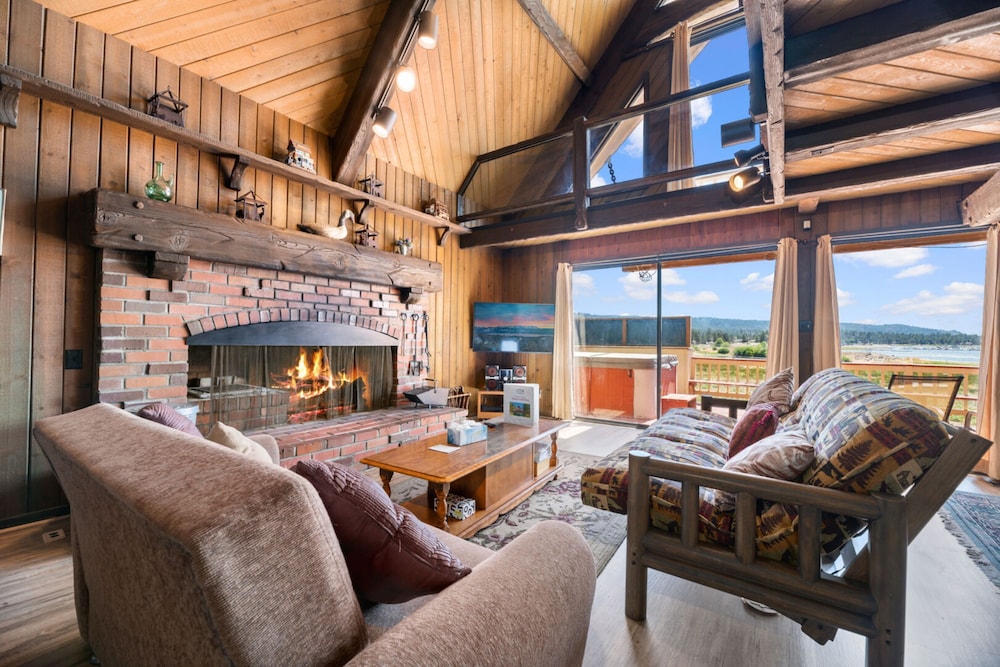Alpine Lakefront