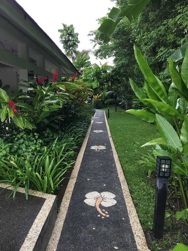 White Orchid Eco Resort