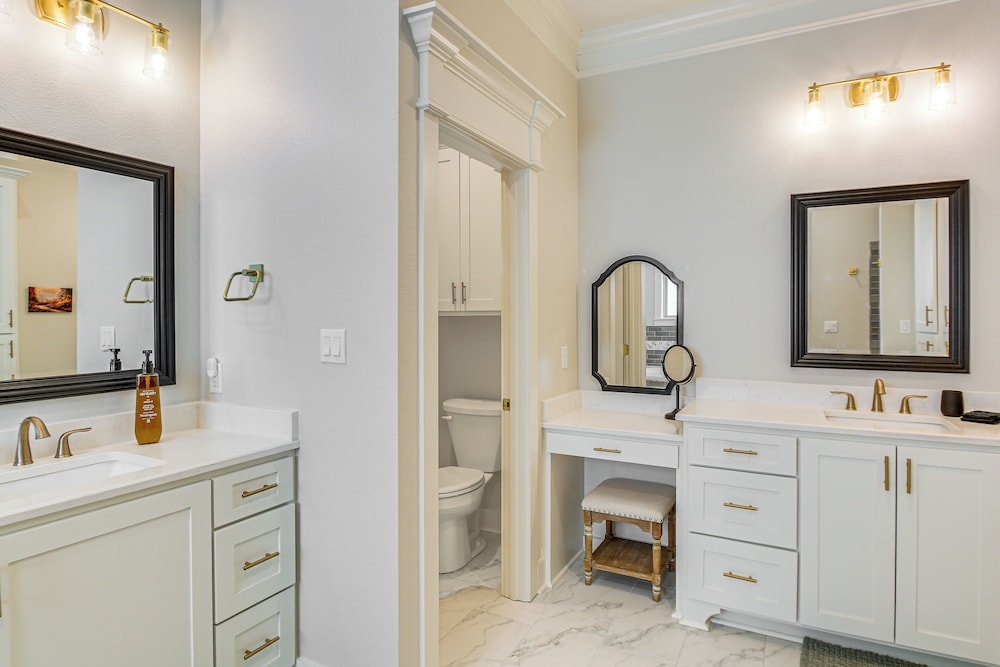 Luxe Golf Getaway in Hot Springs Village!