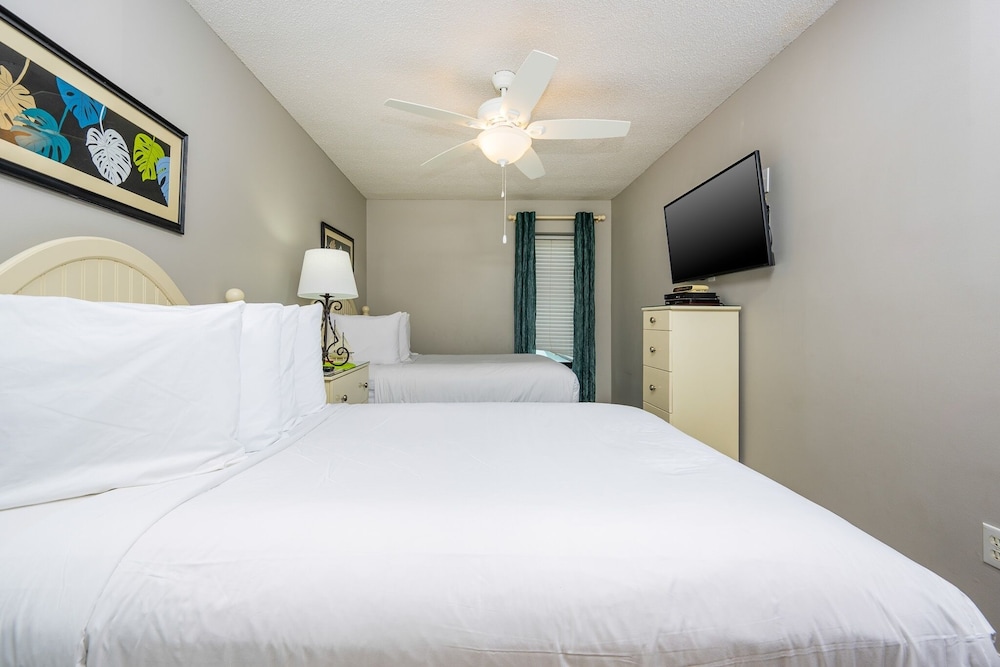 Island Winds West 380 3 Bedroom Condo