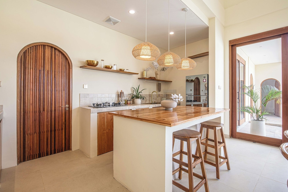 Luxury 4BR Villa With Private Pool in Canggu