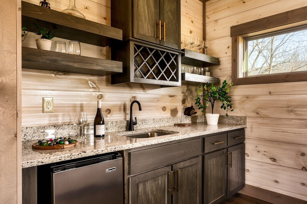 The Luxe 4 Bedroom Cabin