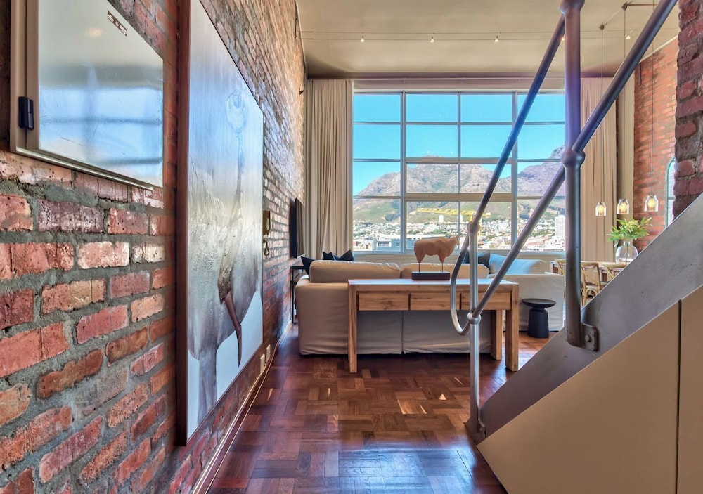 West Side Studios Mountain View Loft